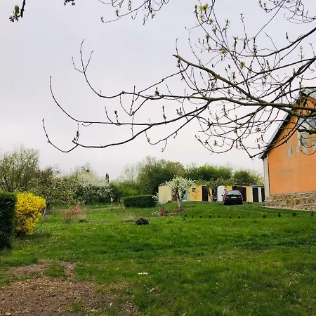Διαμέρισμα Domek Nad Jeziorem Dobskim